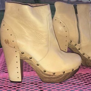 Lucky Brand Platform Boots 10M